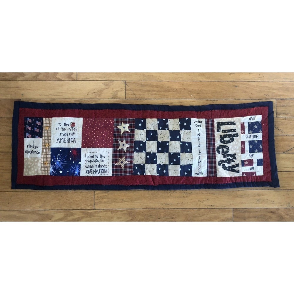 Quilt Wall hanging Patriotic Pledge Of Allegiance Handmade Machine Stitch 42x14
